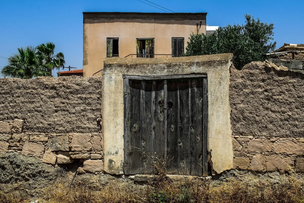 Legal and Ethical Checklist for Visiting Abandoned Buildings in the UK